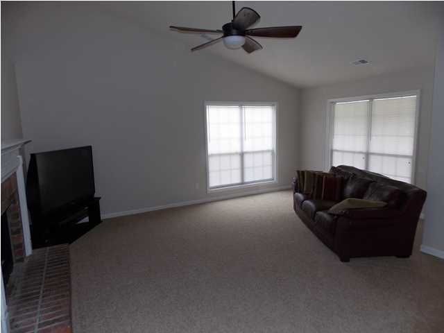 8395 Longridge Rd, North Charleston, SC 29418