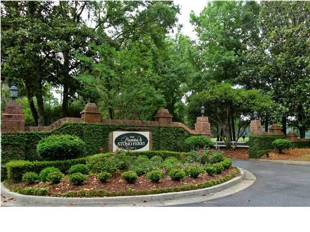 4711 Blockhouse Ln, Hollywood, SC 29449
