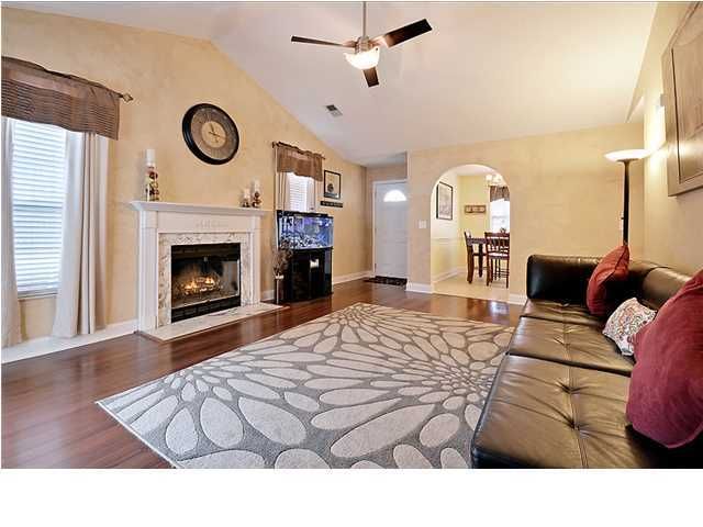 8545 Brookforest Dr, North Charleston, SC 29406