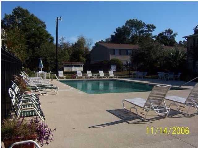 1402 Camp Rd #5H, Charleston, SC 29412