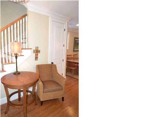 835 Mccants Dr, Mount Pleasant, SC 29464