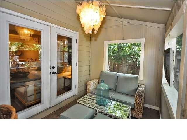 716 Nora Ln, Mount Pleasant, SC 29464
