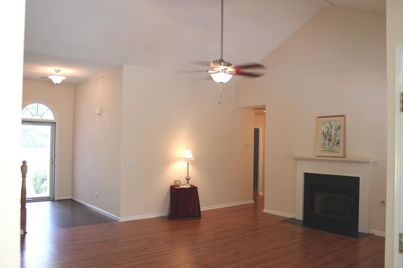 451 New Valley Rd, Summerville, SC 29483