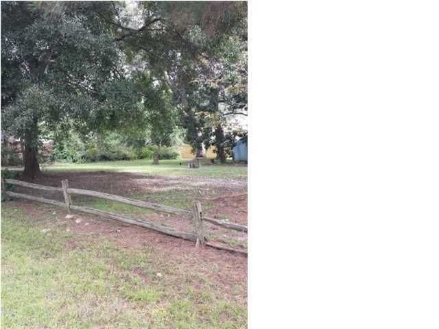 642 E Hobcaw Dr, Mount Pleasant, SC 29464