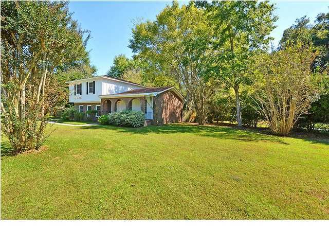 616 Shearwater Dr, Ladson, SC 29456
