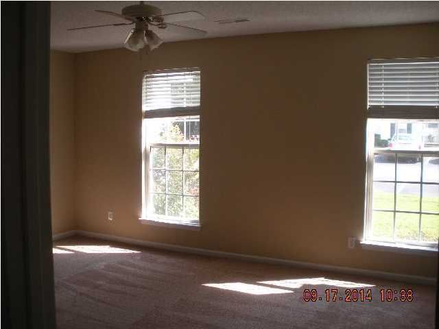 1022 Longview Dr, Goose Creek, SC 29445