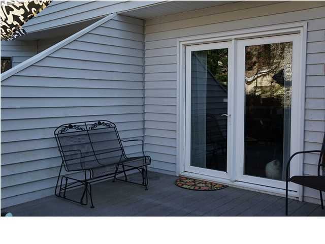 1290 Hampshire Rd, Charleston, SC 29412