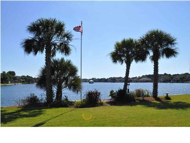 1268 Waterfront Dr, Mount Pleasant, SC 29464