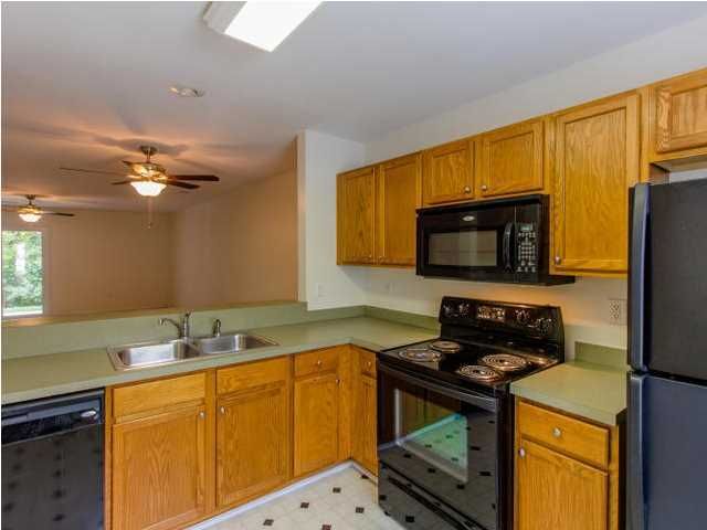 1110 Island Club Dr, Charleston, SC 29492