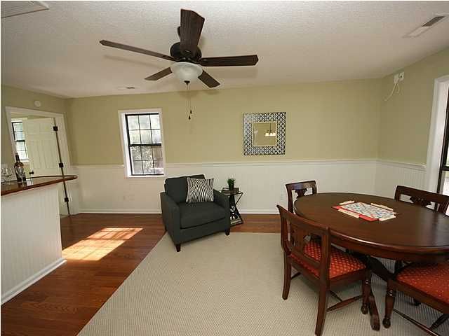 1080 Kingswood Dr, Charleston, SC 29412