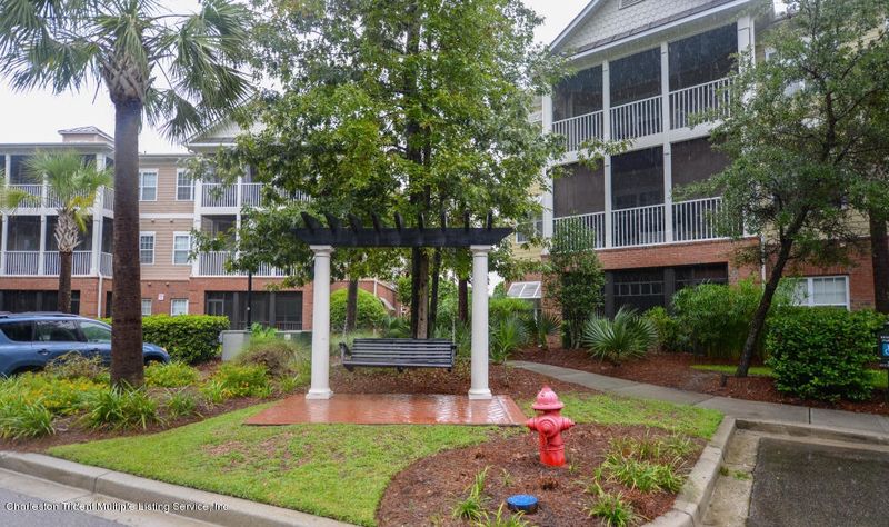 2005 Basildon Rd, Mount Pleasant, SC 29466