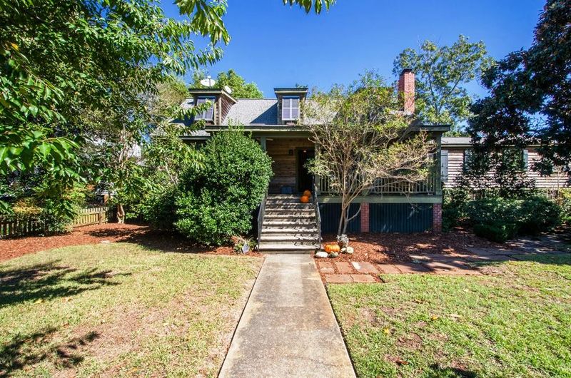 846 Pitt St, Mount Pleasant, SC 29464