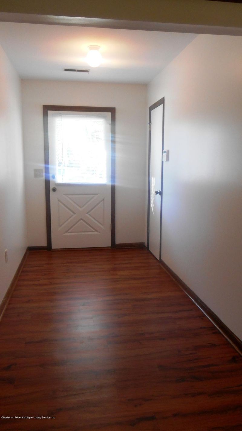 104 Mohican Cir, Summerville, SC 29483