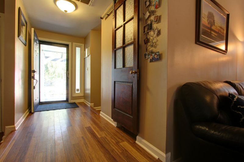 1451 Putnam Dr, Charleston, SC 29412