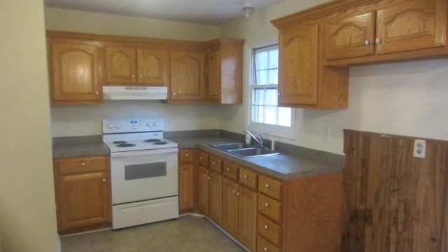 316 Jean Wells Dr, Goose Creek, SC 29445