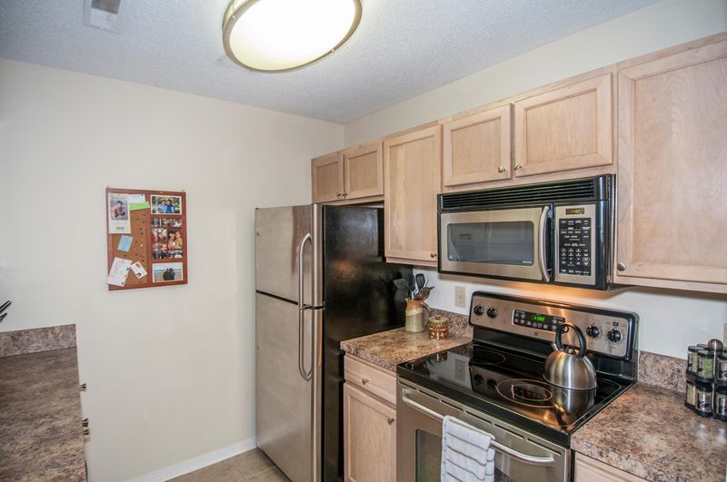 2011 N Hwy 17 2200h, Mount Pleasant, SC 29466