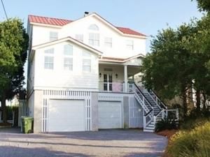 220 Charleston Blvd, Isle Of Palms, SC 29451