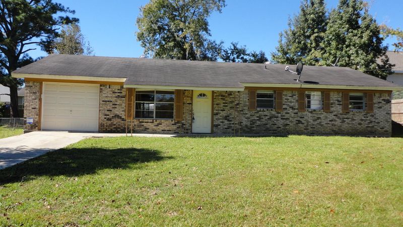 8843 Bucknell Dr, North Charleston, SC 29406