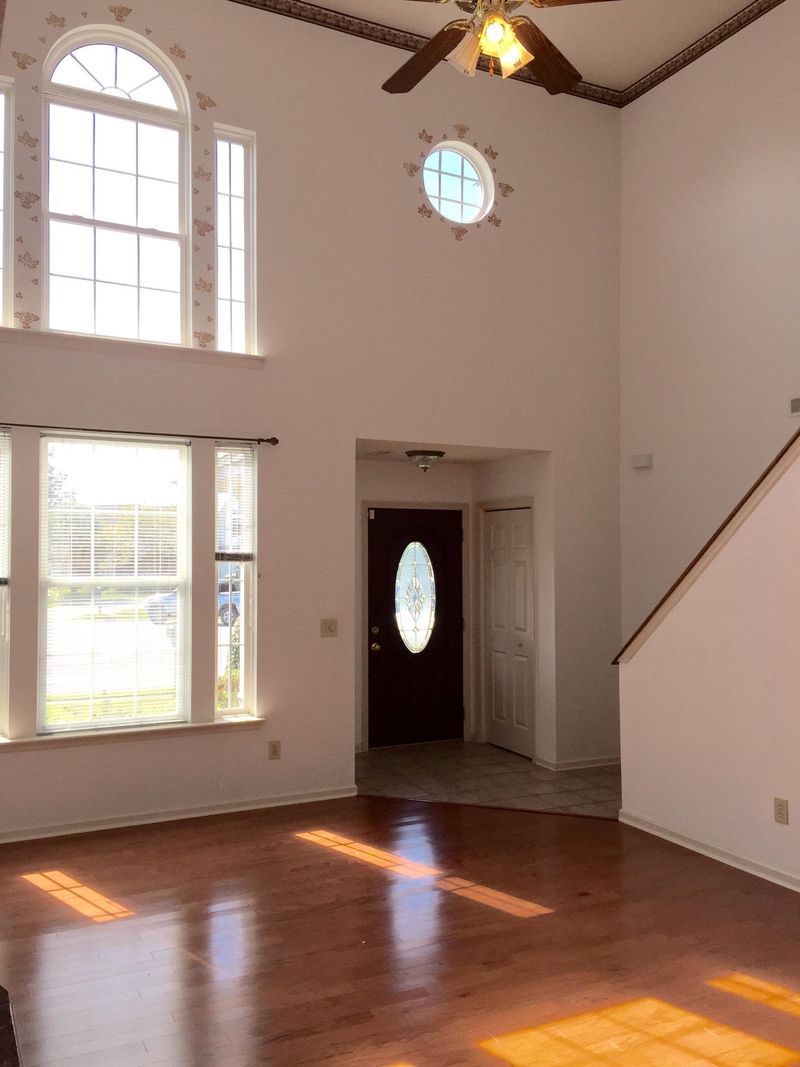 1411 White Ibis Ct, Hanahan, SC 29410