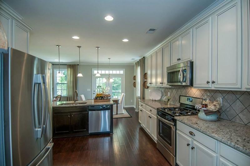 8105 Emerald Fern Dr, North Charleston, SC 29406