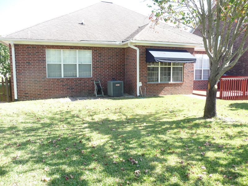 1301 Lark Ln, Hanahan, SC 29410