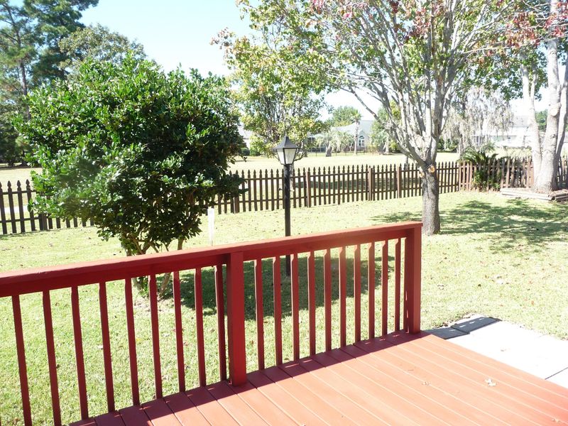 1301 Lark Ln, Hanahan, SC 29410