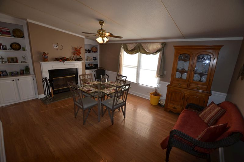 829 Runey Ln, Mcclellanville, SC 29458