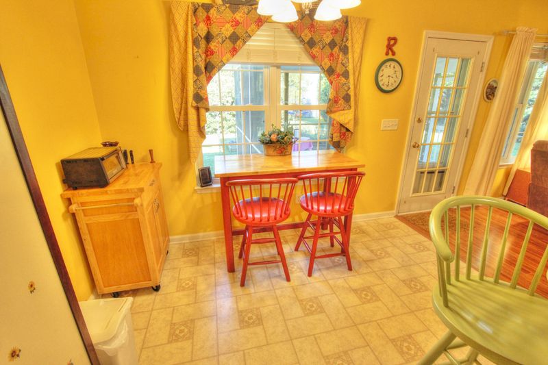 112 Moorhen Rd, Goose Creek, SC 29445