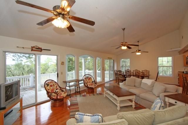 310 E Huron Ave, Folly Beach, SC 29439