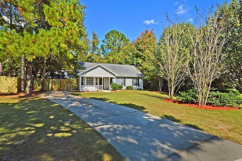 2892 Salamander Creek Ln, North Charleston, SC 29406