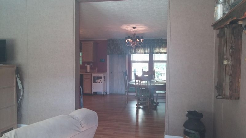526 Helmet Ave, Cross, SC 29436