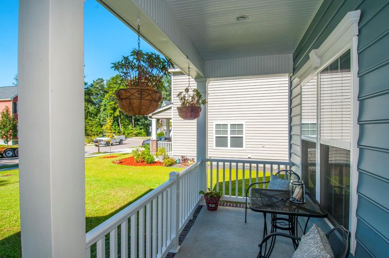 1920 Chestnut Oak Ln, Charleston, SC 29414