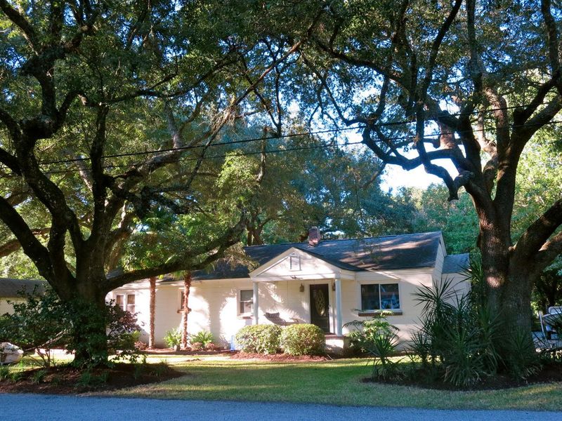 2160 Coker Ave, Charleston, SC 29412