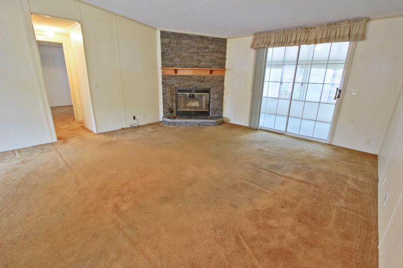224 Grapevine Rd, Summerville, SC 29483