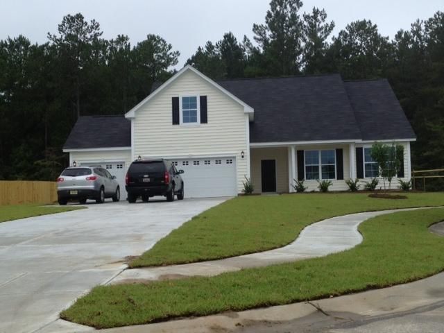2210 Pimlico Dr, Ridgeville, SC 29472