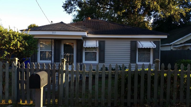 919 Hillsboro Dr, Charleston, SC 29407