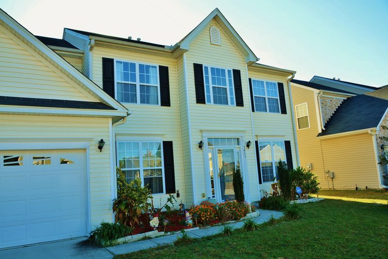 3411 Middlesboro Ave, Summerville, SC 29485