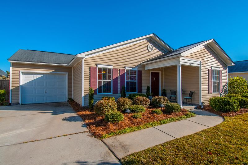 316 Jamestown Dr, Summerville, SC 29483
