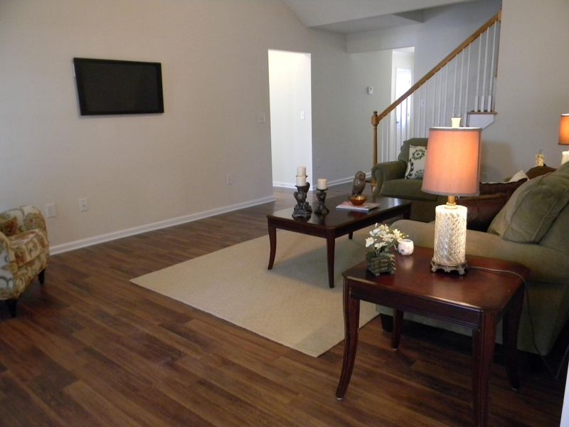 1337 Belle Grove Cir, Hanahan, SC 29410