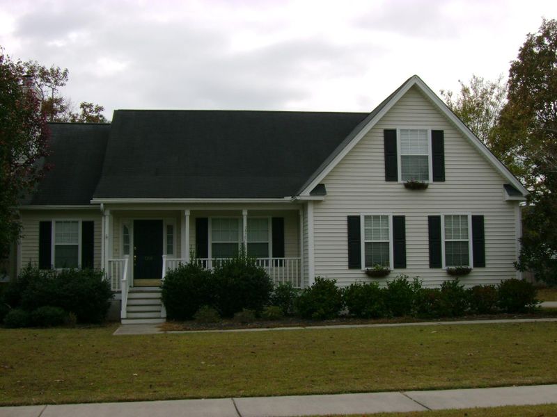 1214 Francis Marion Cir, Moncks Corner, SC 29461