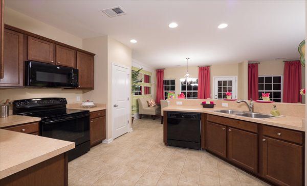 131 Longford Dr, Summerville, SC 29483