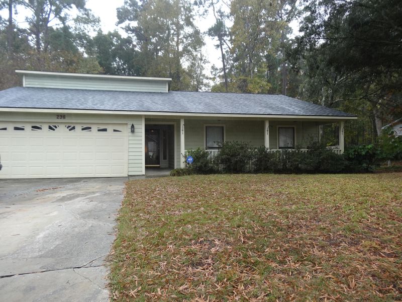 236 Jasmine Dr, Summerville, SC 29483