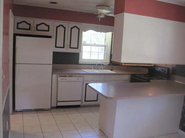 306 Gippy Dr, Summerville, SC 29483