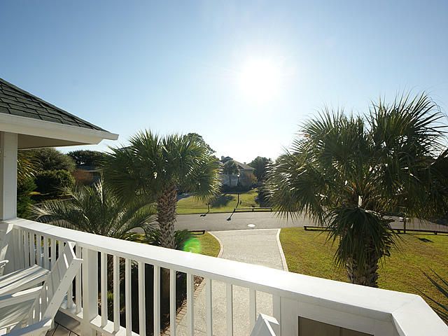 29 Beachside Dr, Isle Of Palms, SC 29451
