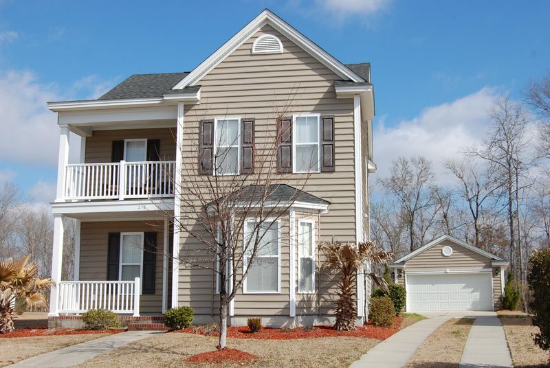 216 Old Savannah Dr, Goose Creek, SC 29445