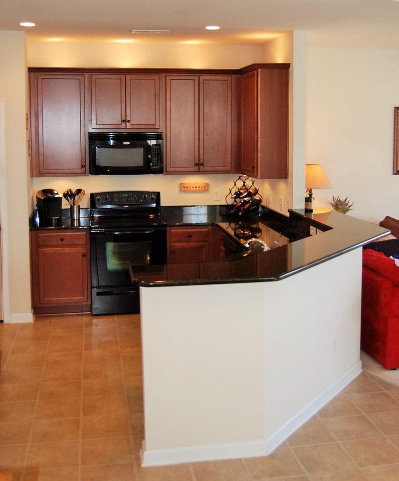216 Old Savannah Dr, Goose Creek, SC 29445