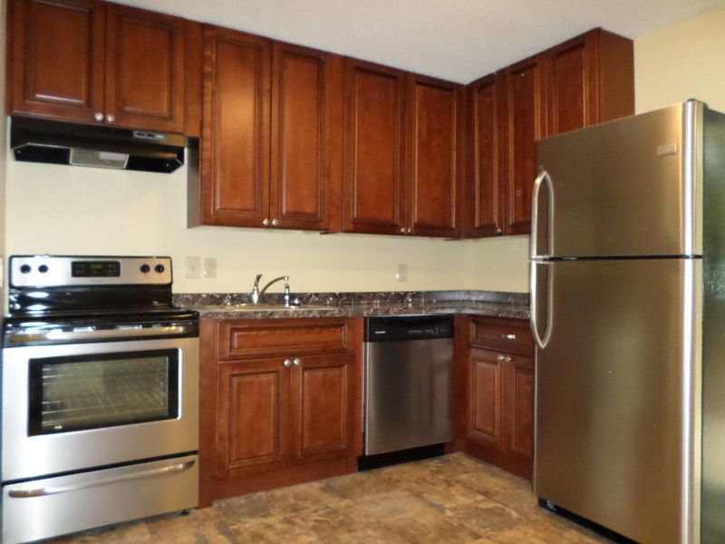 306 Birch Ave, Goose Creek, SC 29445