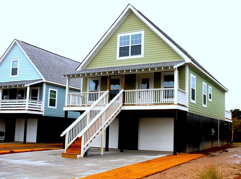 1043 Hunley Waters Cir, North Charleston, SC 29405