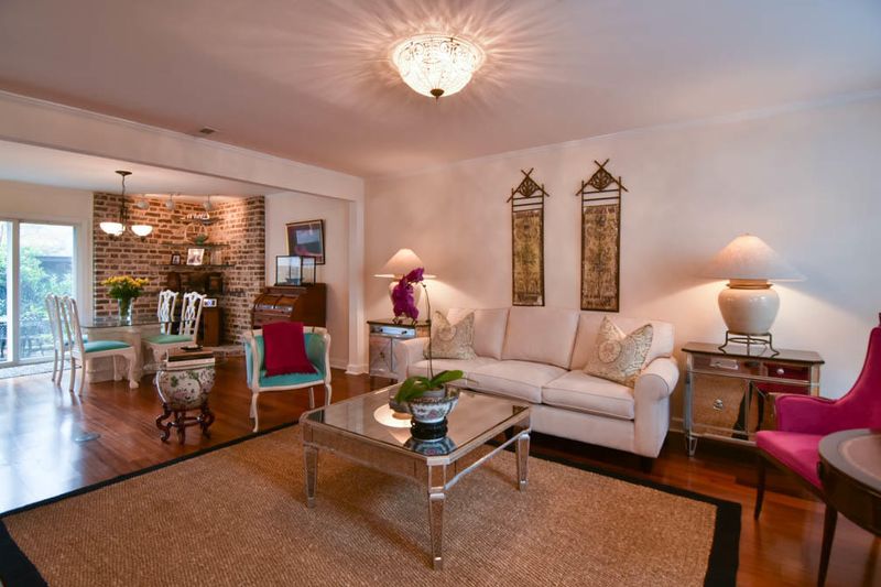 130 Queen St, Charleston, SC 29401