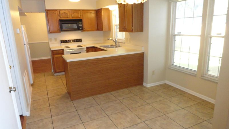2032 Wild Flower Ln, Charleston, SC 29414